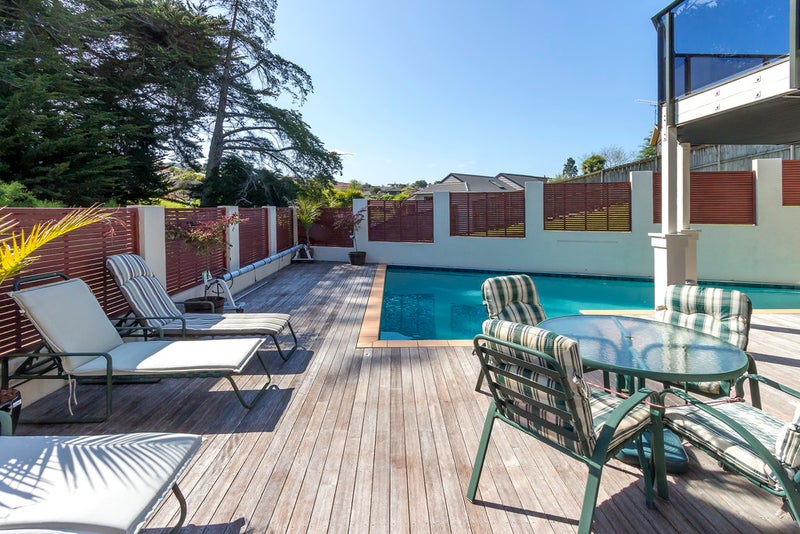 18 Woodview Rise, Botany Downs, Auckland - Carousel 2