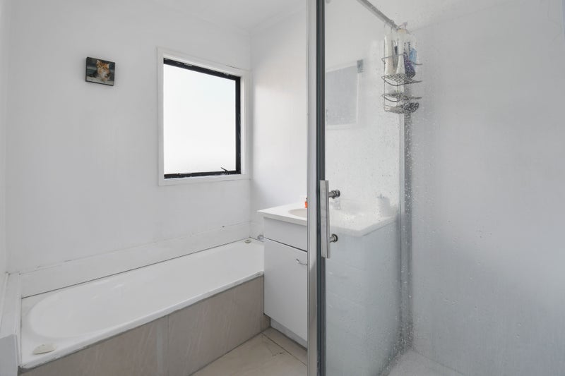 1/17 Anglers Way, Wattle Downs, Auckland - Carousel 15