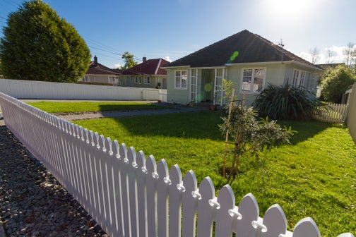 185 Waddington Drive, Naenae, Lower Hutt