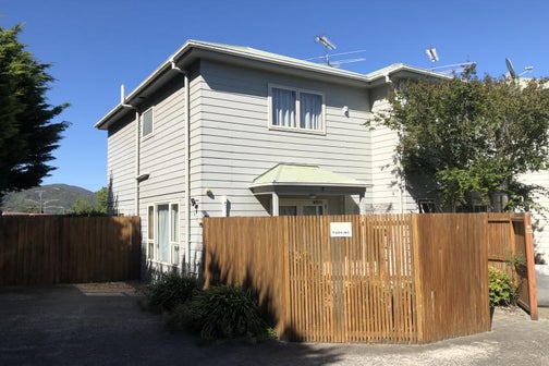 1/8 Waldie Grove, Avalon, Lower Hutt