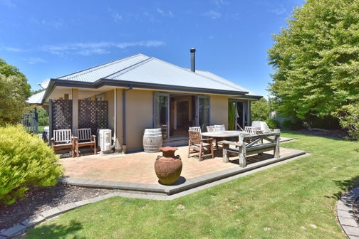 1 Cobden Place, Woodend, Woodend