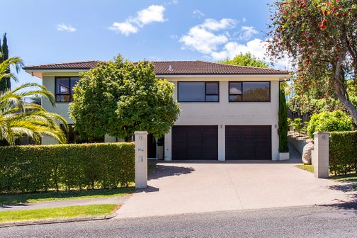 26 Caithness Place, Farm Cove, Auckland