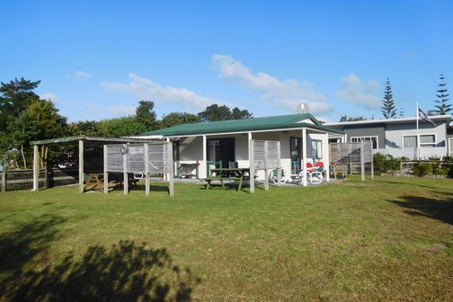 105 Manuka Place, Matarangi