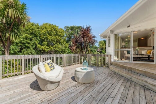 18 Evan Street, Belmont, Auckland