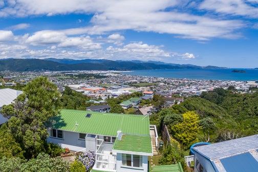 10 Maple Grove, Maungaraki, Lower Hutt