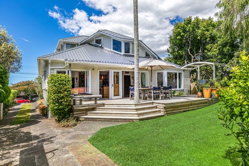 88 Te Kawa Road, Greenlane, Auckland