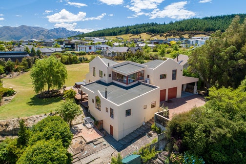 61 Rata Street, Wanaka