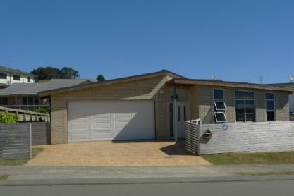 80 Kentwood Drive, Woodridge, Wellington