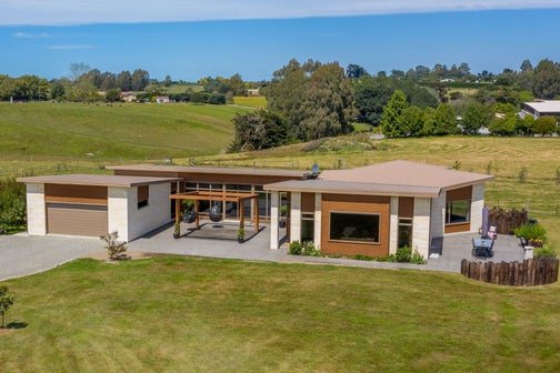 137 Rocky Hundreds Road, Fairview