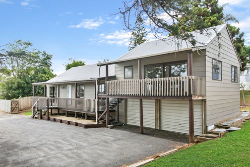 10 Montego Place, Weymouth, Auckland