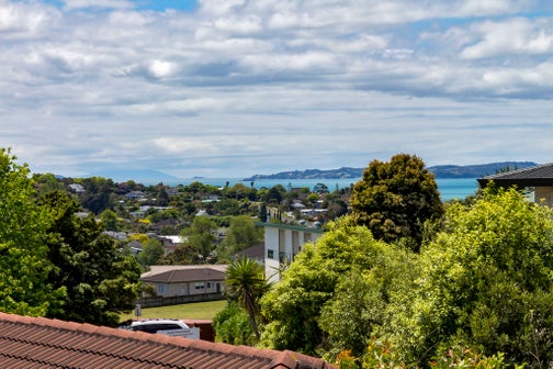 14A SUNNYVIEW AVE, Shelly Park, Auckland 