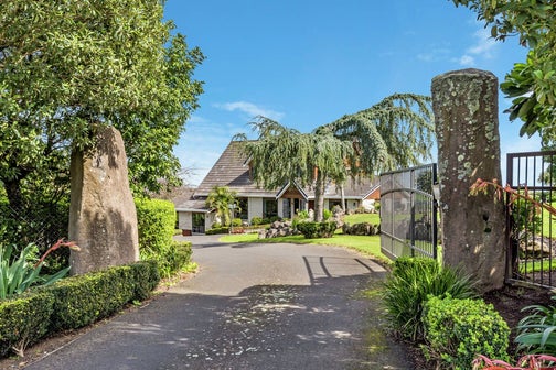 266 Point View Drive, Dannemora, Auckland