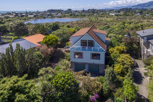 33 Eruini Street, Waikanae Beach, Waikanae