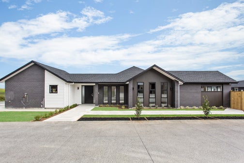 75E Twin Parks Rise, Papakura, Papakura