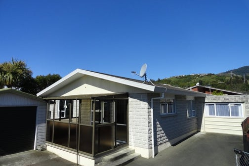 3/3 Mules Street, Stoke, Nelson