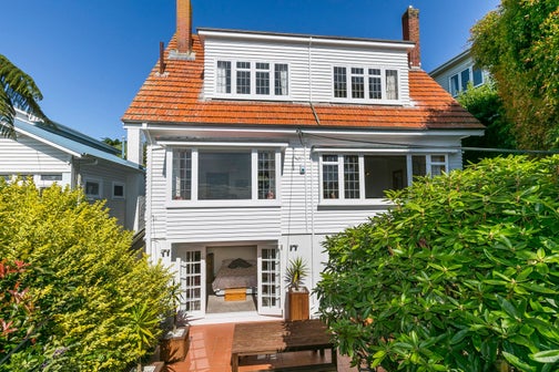 18 Espin Crescent, Karori, Wellington