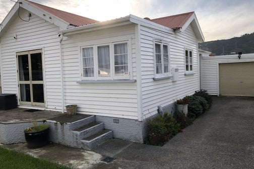 11 Sinclair Street, Ebdentown, Upper Hutt