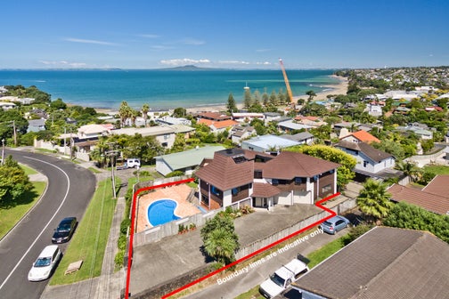13 Orchard Road, Browns Bay, Auckland
