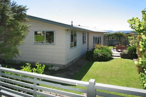 3 Thimble Lane, Whitby, Porirua