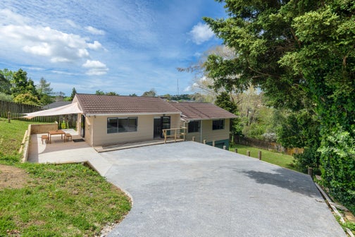 52 Chislehurst Street, Henderson, Auckland