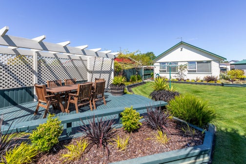 8 Lomax Place, Islington, Christchurch