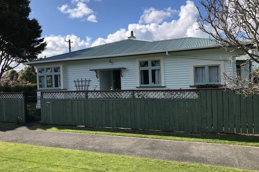 22 Fuller Grove, Woburn, Lower Hutt