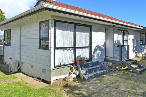 1/17 Anglers Way, Wattle Downs, Auckland
