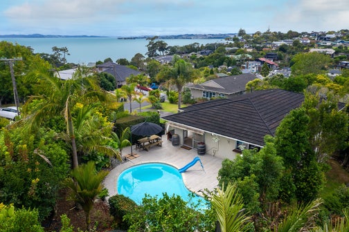 1 Gibson Place, Mellons Bay, Auckland