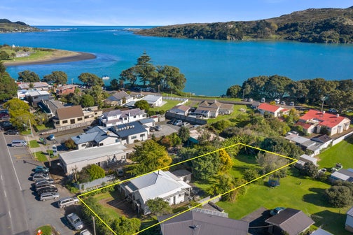 18 Wallis Street, Raglan, Raglan