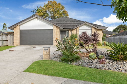9 Cooladerry Place, Rosehill, Papakura