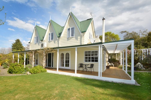 31 Garden Place, Glenleith, Dunedin