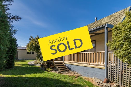 90 Parry Crescent, Wanaka