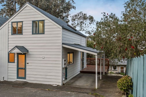 13B Caronia Crescent, Lynfield, Auckland