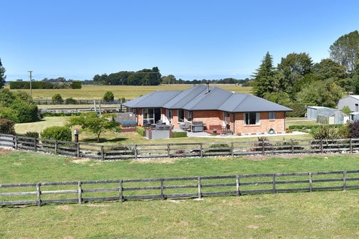 296 Gressons Road, Waikuku, Rangiora