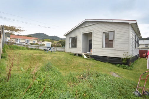 2A Blackman Avenue, Sawyers Bay, Port Chalmers