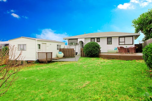 42 Sycamore Drive, Sunnynook, Auckland