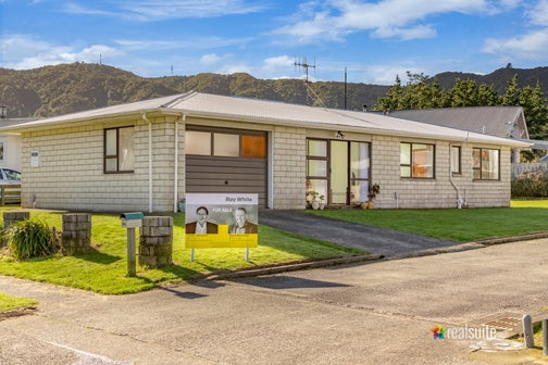 346 Wellington Road, Wainuiomata, Lower Hutt