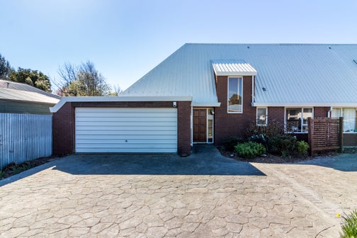2/76 Staveley Street, Avonhead, Christchurch