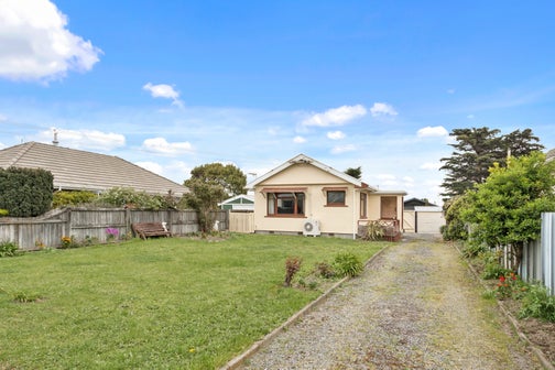 14 Pine Avenue, New Brighton, Christchurch
