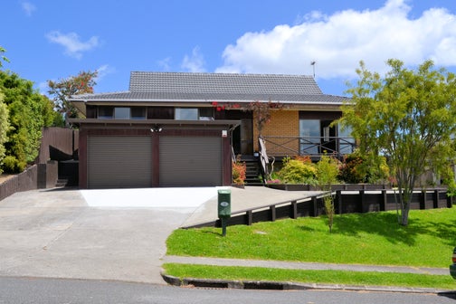 13 Clipper Place, Shelly Park, Auckland