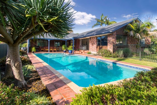 23 Raddock Place, Farm Cove, Auckland