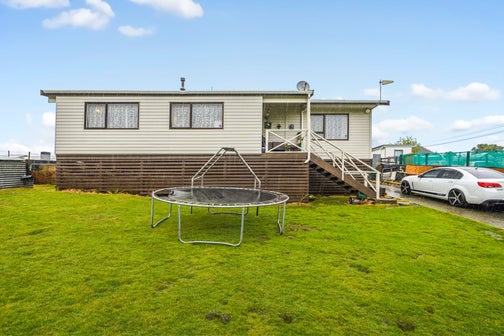 14 Edward Avenue, Pukemiro