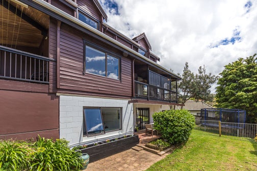 34 John Dee Crescent, Red Beach, Red Beach