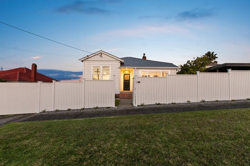 109 Lynwood Road, New Lynn, Auckland
