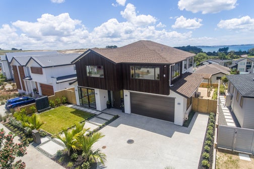31 Headland Drive, Long Bay, Auckland