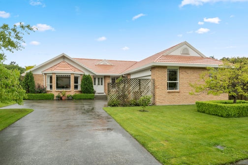 22 Mary Huse Grove, Manor Park, Lower Hutt