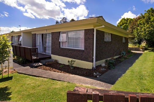 3/17 Ballater Place, Highland Park, Auckland