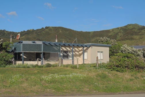 207 Newcastle Street, Mahia, Māhia