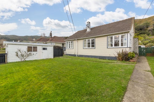 10 Prouse Crescent, Naenae, Lower Hutt
