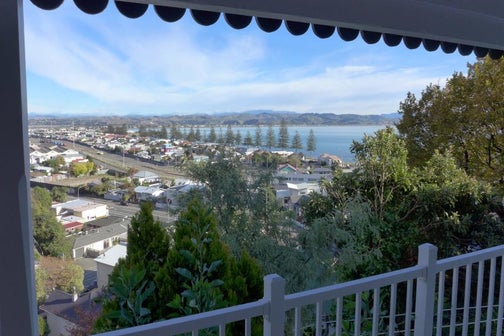 5 Kowhai Road, Bluff Hill, Napier